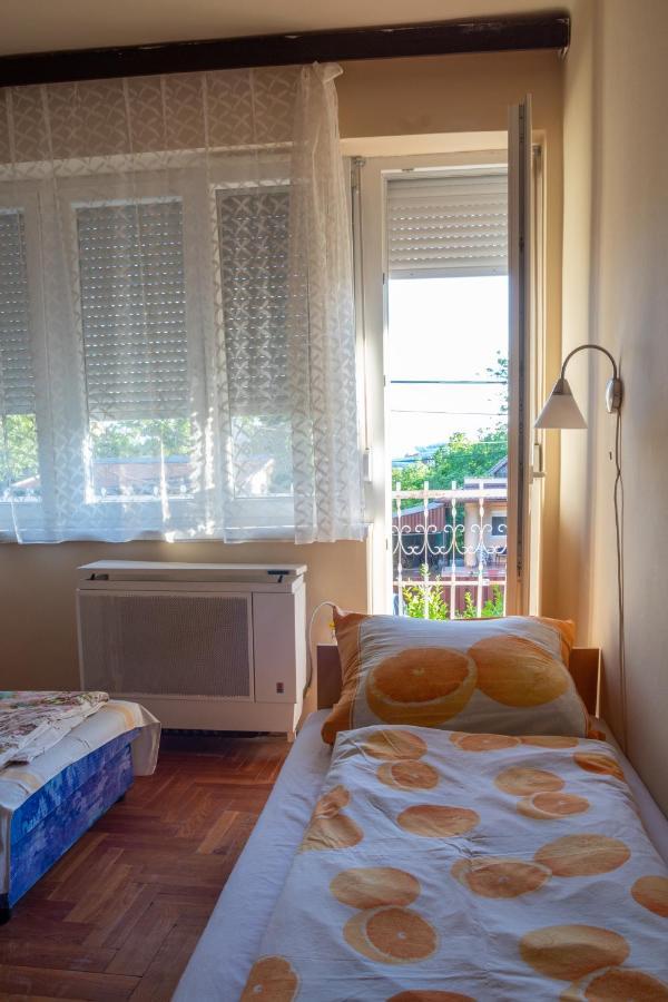 Pavai Apartman Hajdúszoboszló Buitenkant foto